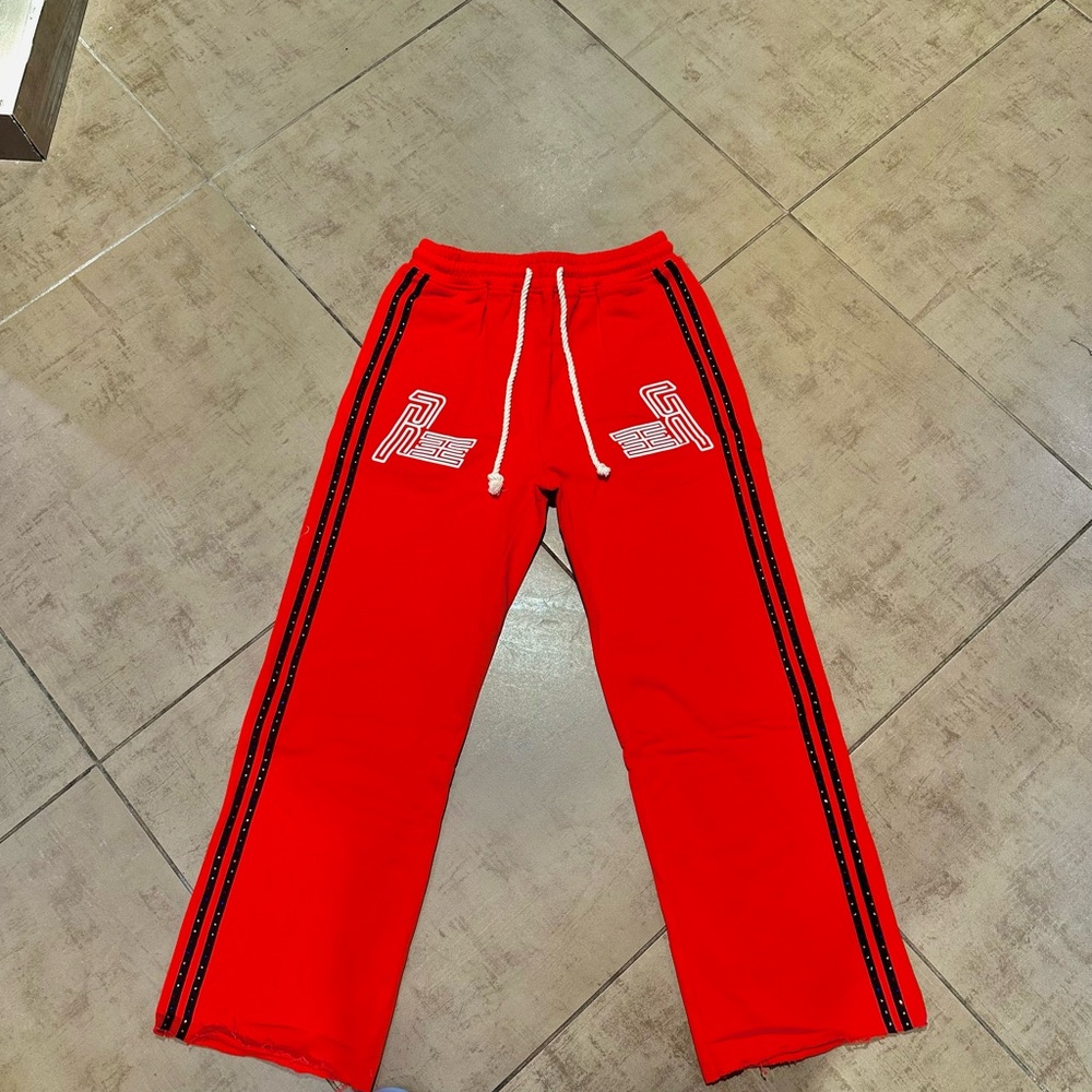 Red Reflection Set - Picture 3 of 4